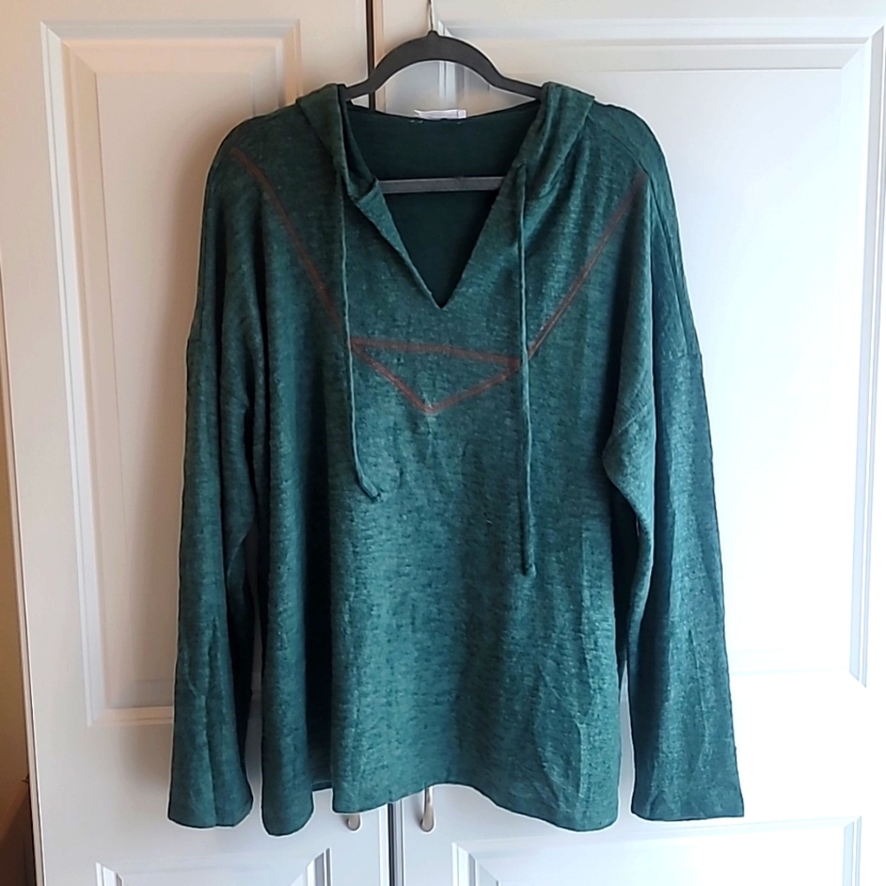 NWOT Bucketlist Lightweight Hooded Pullover Size Large